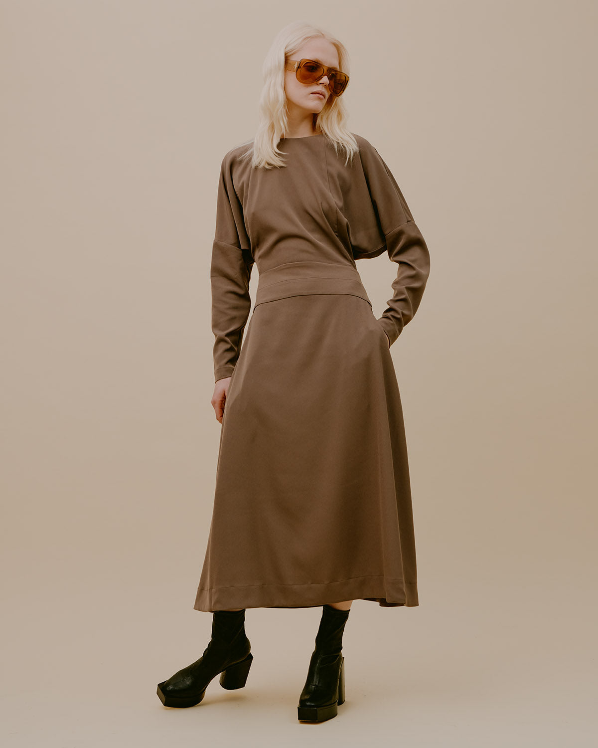 CAEN TAUPE